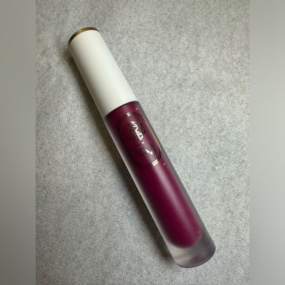 em cosmetics Lip Mage Tinted Serum Color Charmed 3.4g - Picture 3 of 4